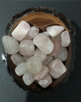 tumbled rose quartz